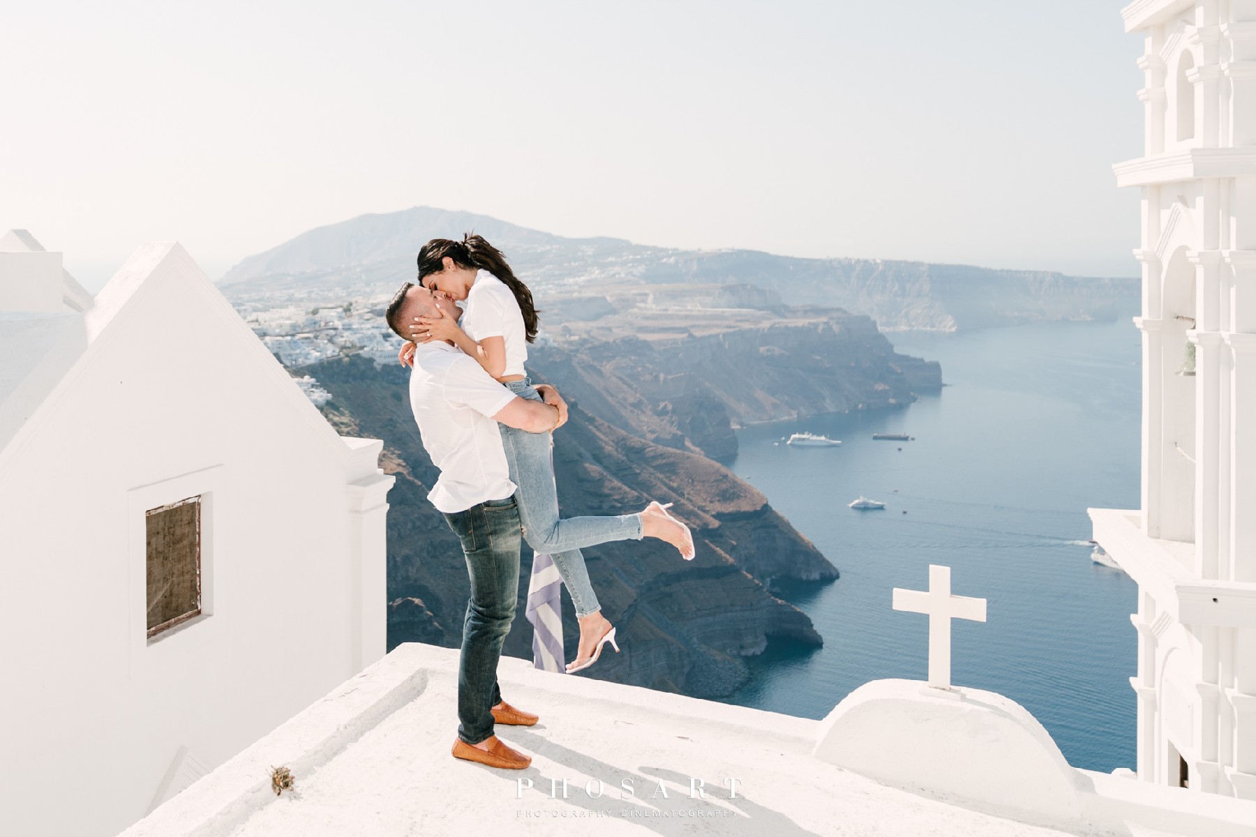 Wedding planner in Santorini