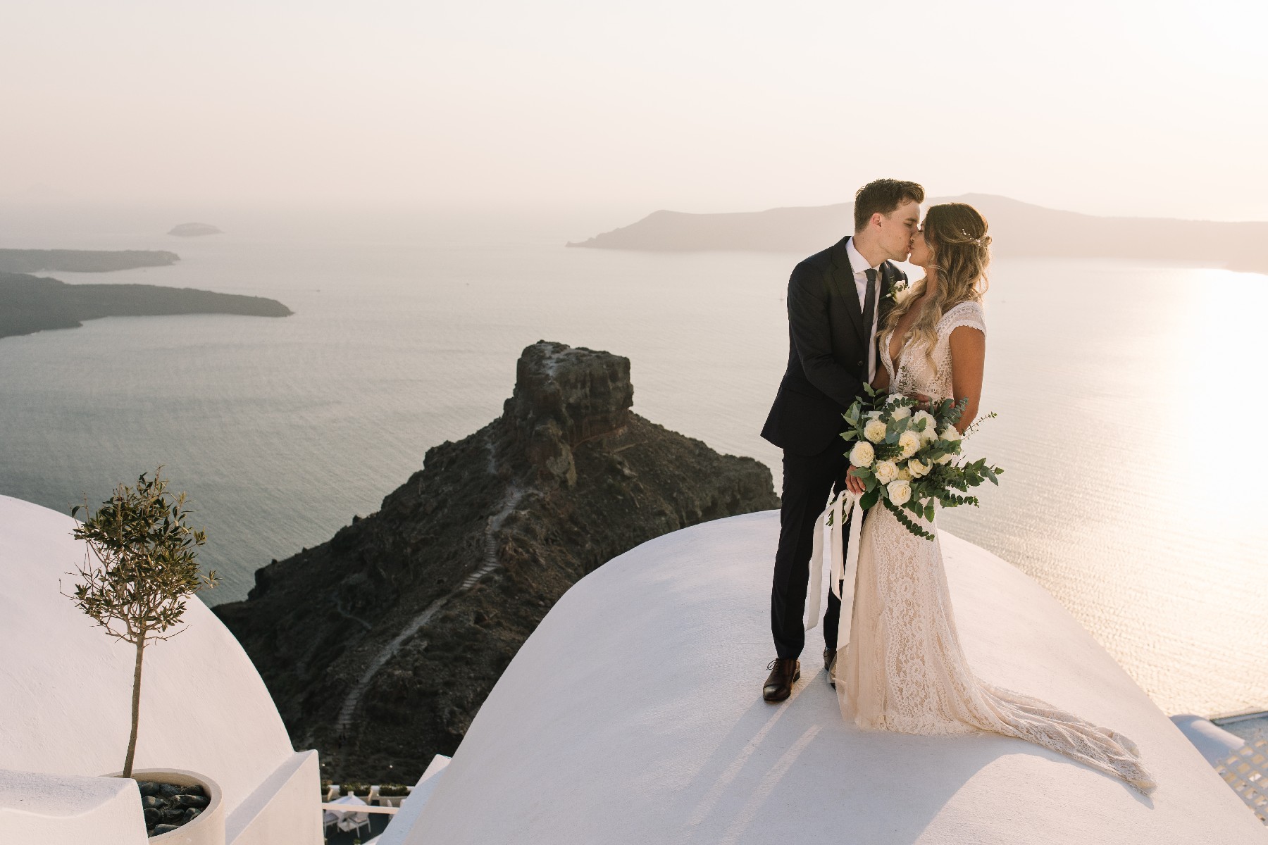 divine weddings santorini_Tom&Sarah_Wedding_in_Santorini_ 82