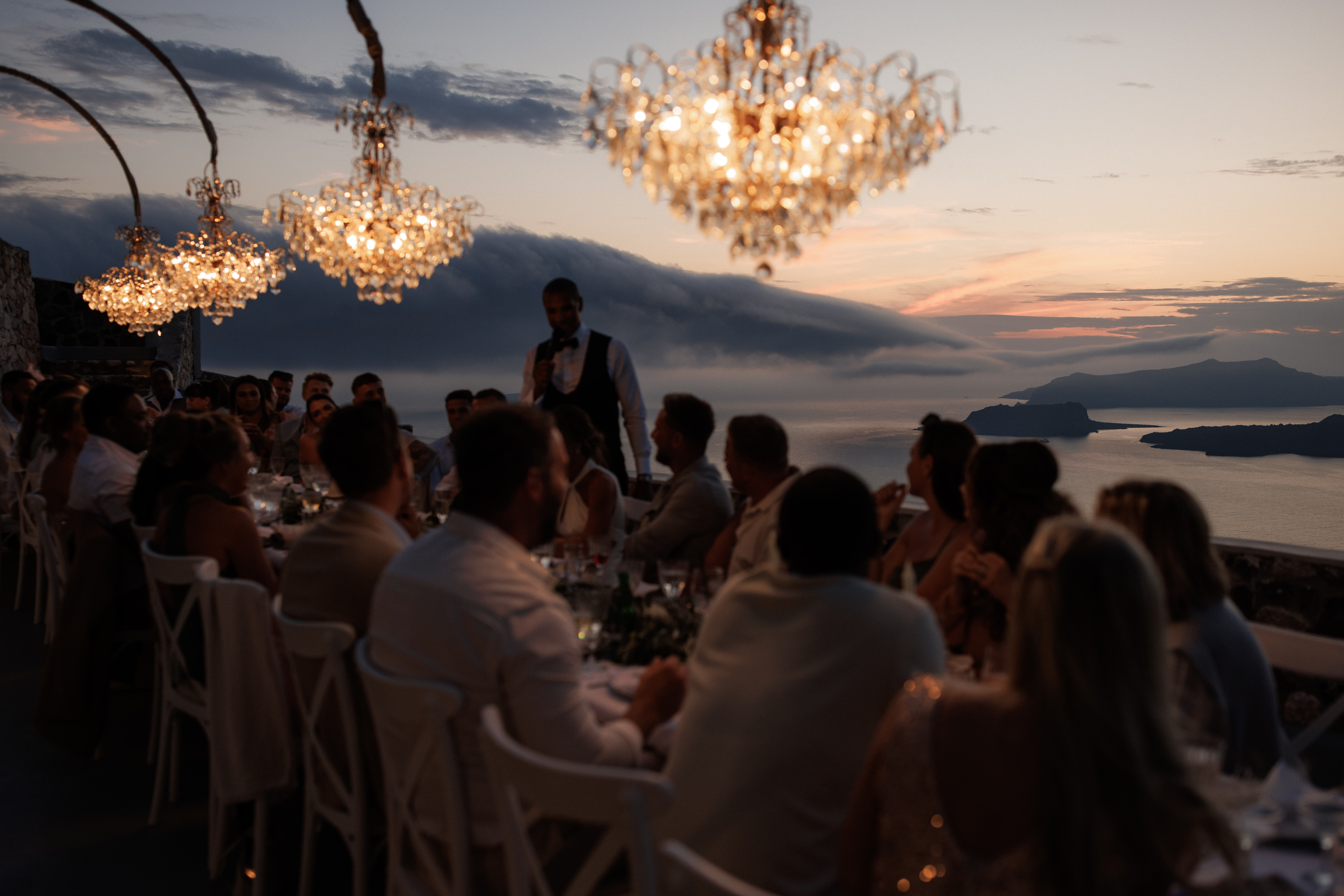 white_on_black_studio_0740